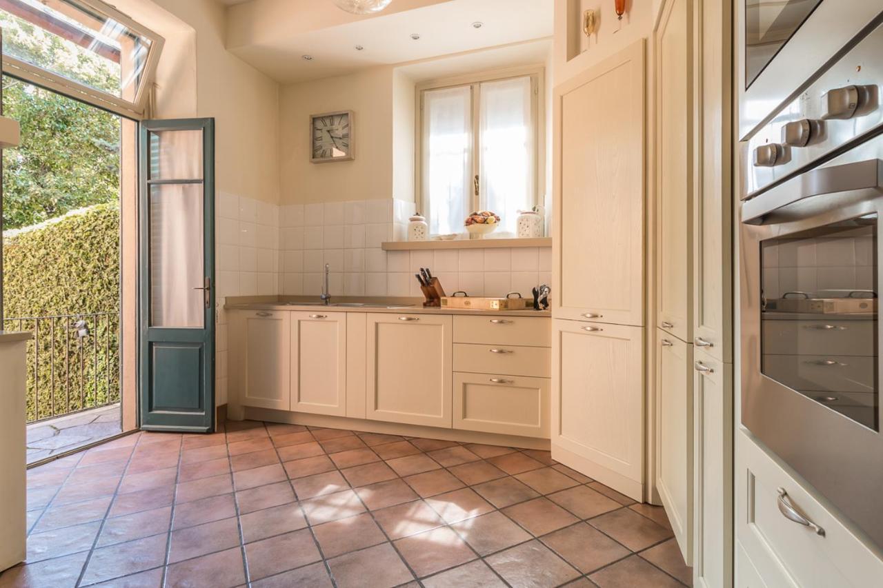 Villa Rondinella - Tremezzina Mezzegra Bagian luar foto